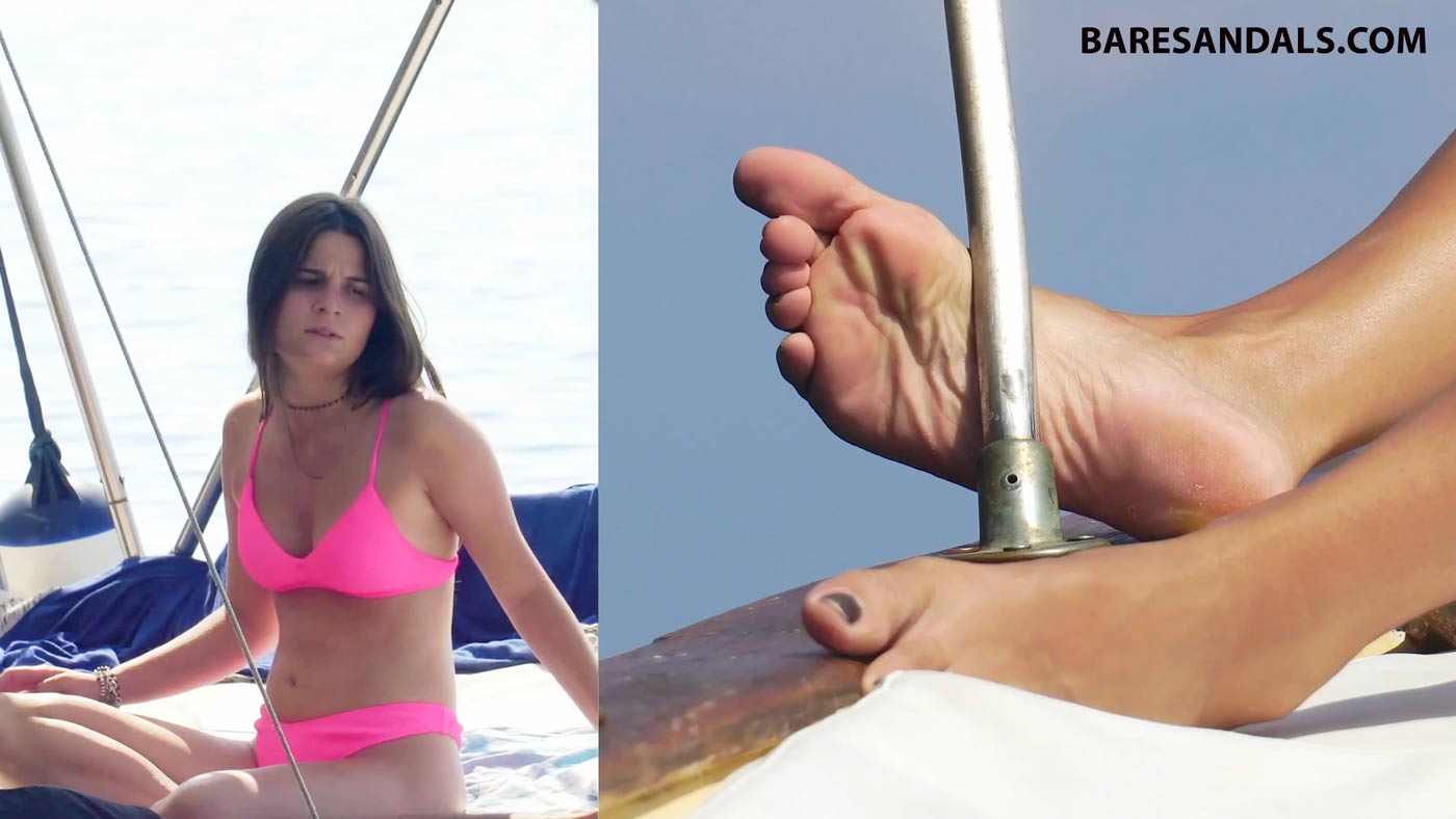 13202 – Barefoot and with wrinkled soles on the boat – Candid video update
